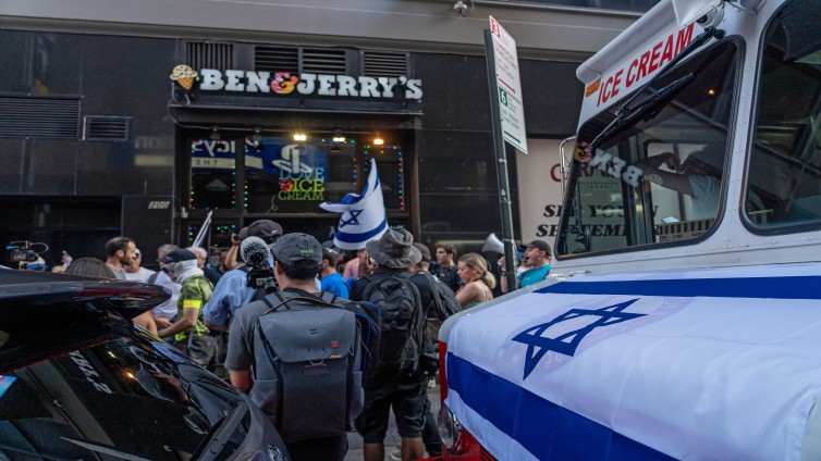 Demonstratie in New York tegen de boycot van Ben &amp; Jerry's