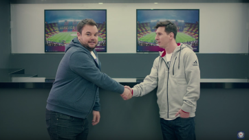 Britse komediant gaat voor EA Sports op zoek naar het 'beste voetbalelftal van het jaar'