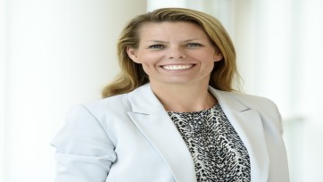 Esther van Tol is begonnen als woordvoerder bij Eneco