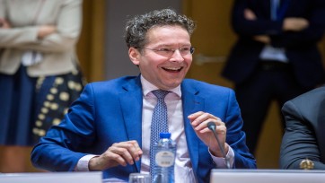 Dijsselbloem verschuilt zich na zijn ‘drank en vrouwen’-uitspraak achter het Calvinisme – een beetje dom