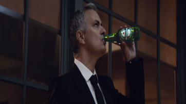 Guy Ritchie regisseert Heineken-video voor Champions League