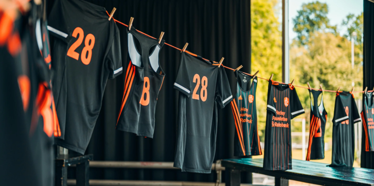 Adidas x KNHB
