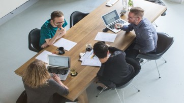 Creatieve bureaus moet zich scherp positioneren. Juist in deze turbulente tijd