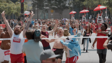In slowmotion een marathon rennen voor Baywatch-film