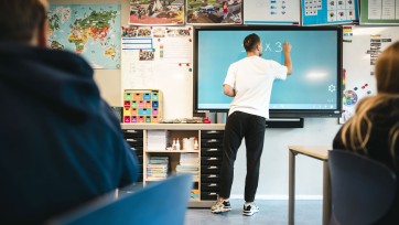 Ministerie Onderwijs wil met brede communicatieaanpak imago leerkrachten verbeteren