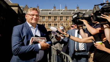 Henk Krol is boos op NS, dat een perfect antwoord voor de politicus paraat heeft