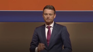 Politici zijn verslaafd aan kitscherige storytelling, het kostte Halbe Zijlstra zijn kop