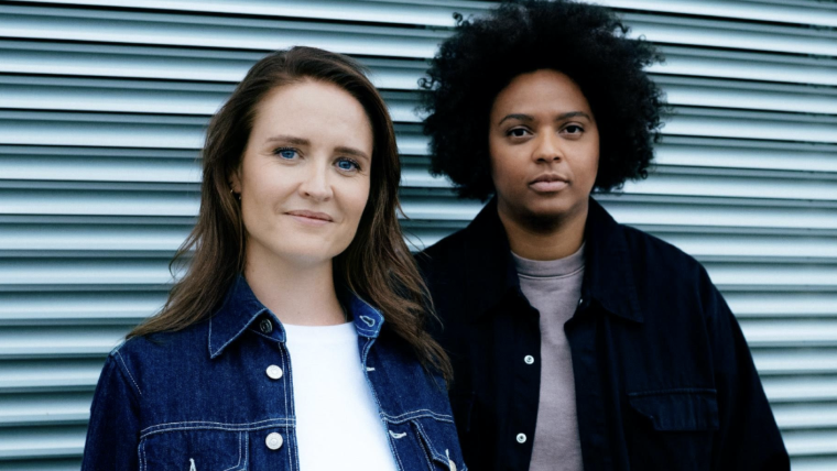 Anne Koning (l) & Dora Osinde (r)  - Granny