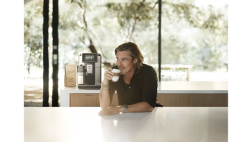 Brad Pitt moet merk De’Longhi tot premium hoogte tillen