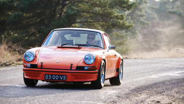 Porsche-rijders laten zich opzettelijk flitsen door Achtung!