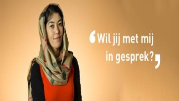 Het Begint met Taal lanceert campagne ‘Wil je met mij in gesprek?’