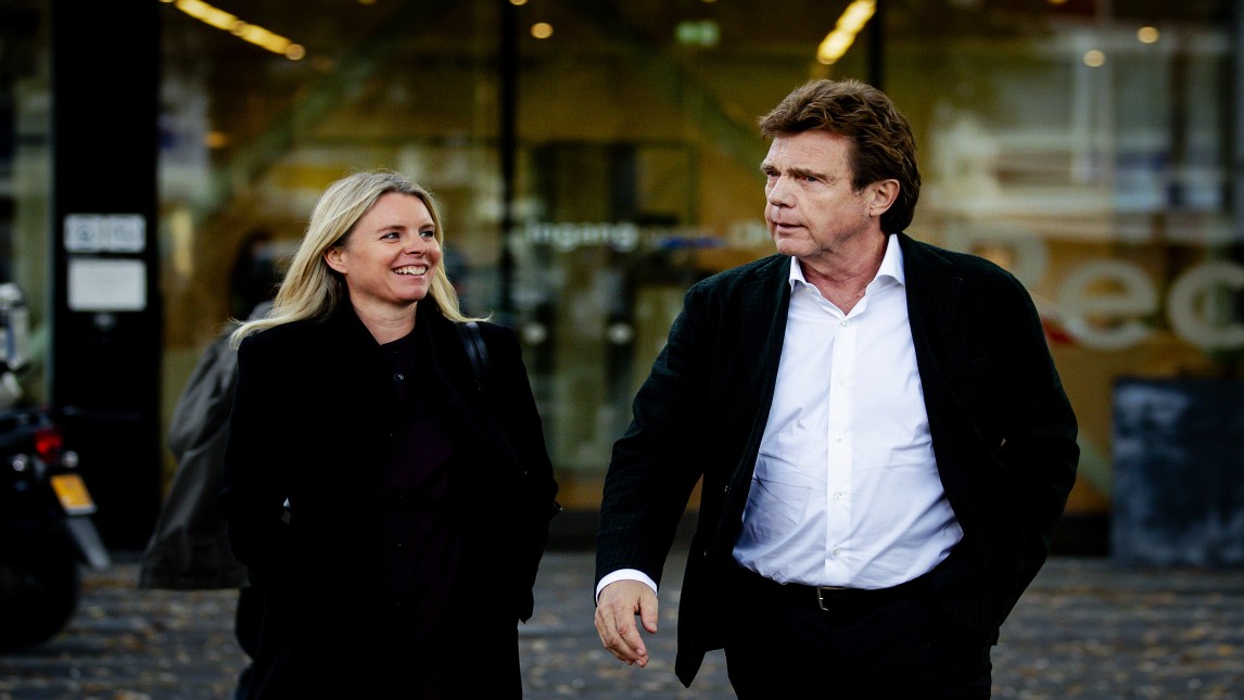 John de Mol verlaat de rechtbank na de rechtszaak vorig jaar oktober tegen Facebook