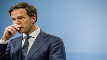 Politici zijn gewoon te goed geworden in rechtpraten wat krom is
