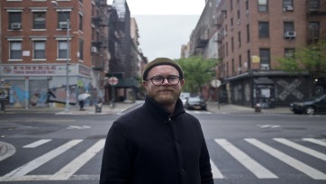 Bob Stel (Translation): ‘We wisten de klant te overtuigen om zichzelf te parodiëren’