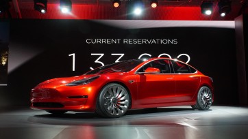 Tesla gaat voor het eerst adverteren