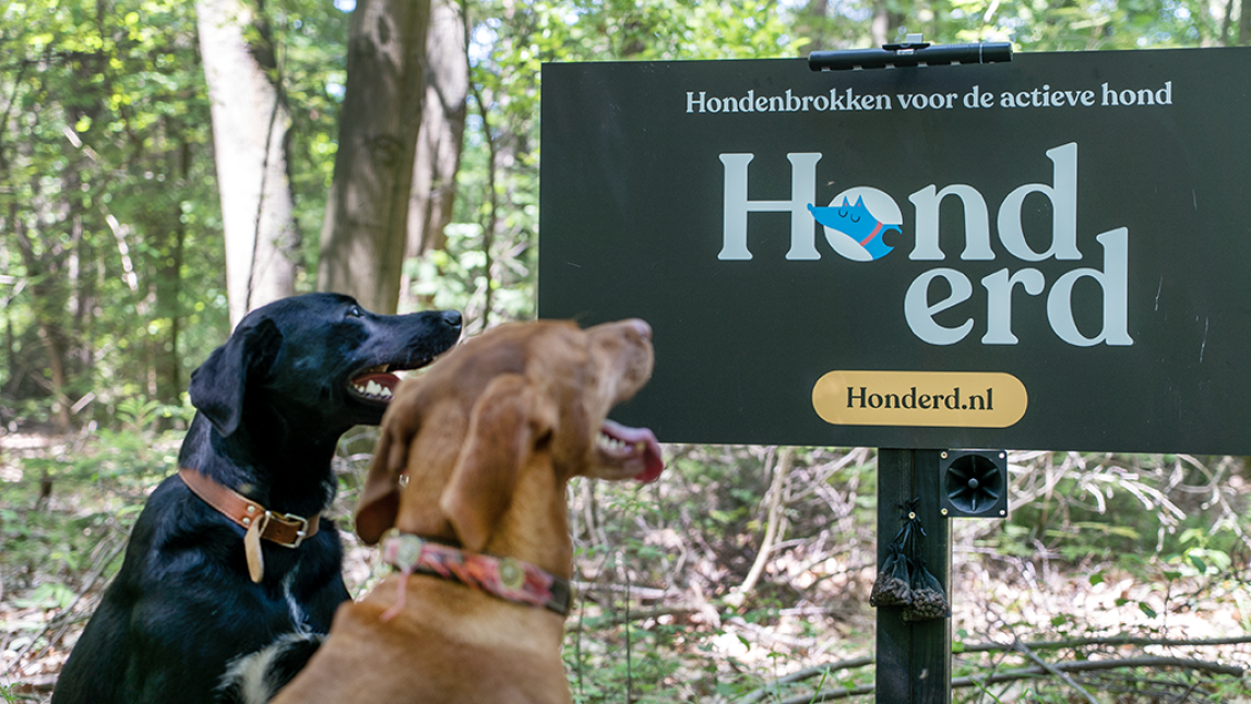 Reclamebord voor honden