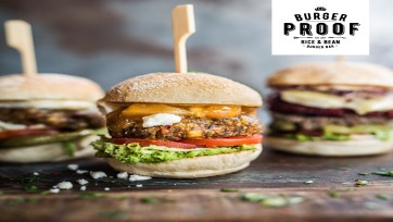 Lassie ging undercover met vegetarische burger via Foodora