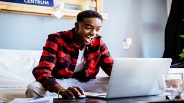 Bol.com trapt studiejaar af met studentenhuis vol microvloggers