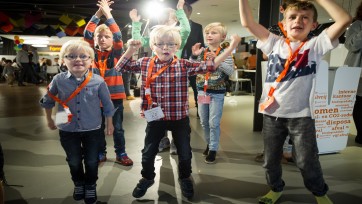 ING vangt 500 van 'zijn' kinderen op voor onderwijsstaking