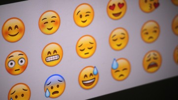 Merken gebruiken steeds meer emoji's, en heel andere dan hun klanten