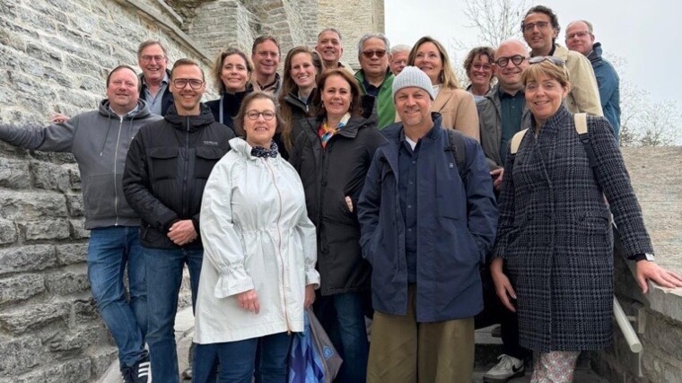 De twintig senior marketeers op studiereis in Tallinn