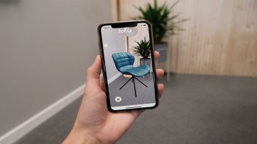 FonQ laat met 'augmented' zien hoe de stoel in je huis staat
