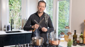 Art director Geert Ploeger kookt