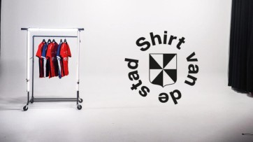 Almere City FC viert jubileumseizoen met het Shirt van de Stad
