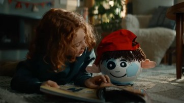 Bol.com brengt de bal aan het rollen met opmerkelijke Sinterklaas-reclame