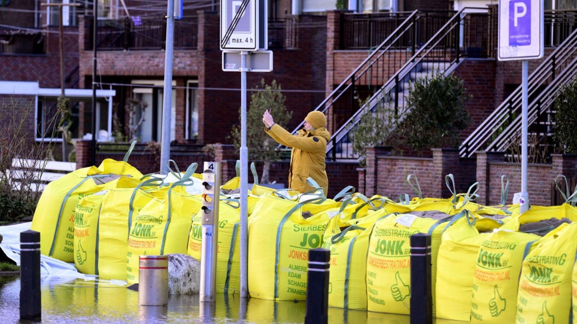 Zandzakken tegen wateroverlast