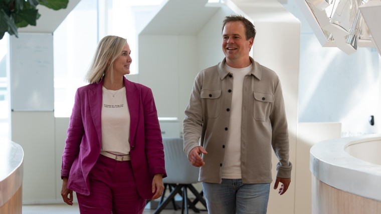 Zo houdt Signify grip op wereldwijde marketing