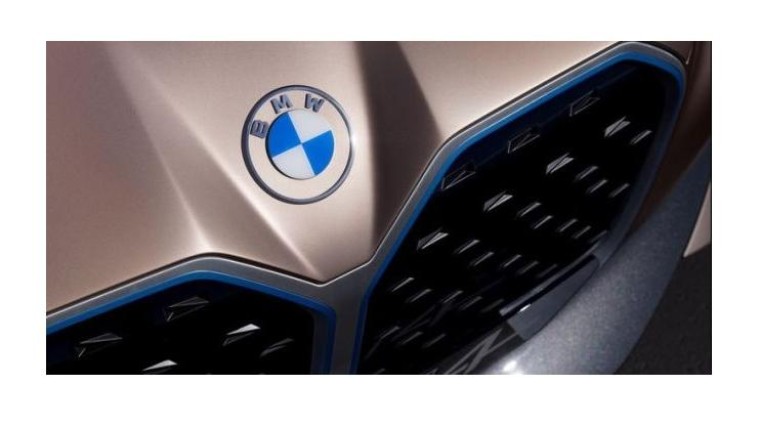 Het logo op de BMW i4 concept