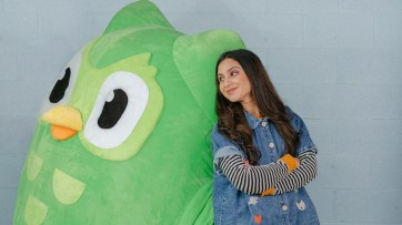 Deze prijswinnende Gen Z'er maakte Duolingo groot op socials, waarna een burn-out volgde