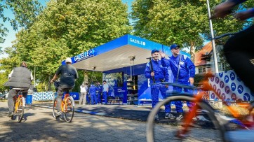 Gazelle's pitstop-activatie helpt fietsende Formule 1-fans in Zandvoort
