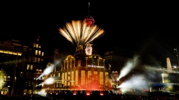 Bijenkorf neemt afscheid van traditionele startschot voor feestmaand december