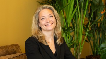 Vanessa Hofland (Monks) wil klanten wijzer maken in AI: ‘we zien onszelf een beetje als de kanarie in de kolenmijn’