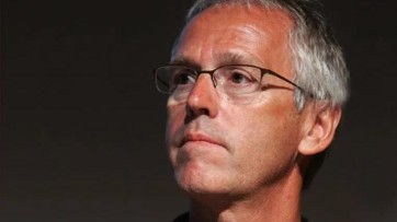 Mediaondernemer en journalist Derk Sauer overleden