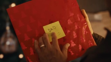 John Lewis trapt kerstcommercial-seizoen af met house en heimwee