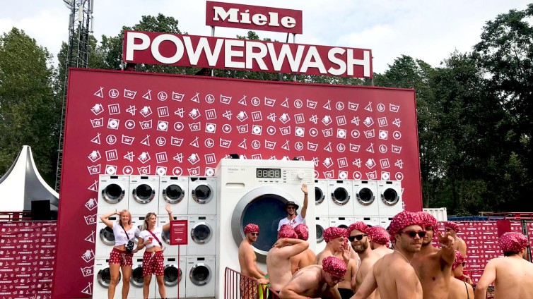 Powerwash op Lowlands