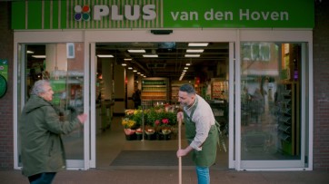 Plus gooit roer om met nieuwe merkpositionering ‘We doen met je mee’