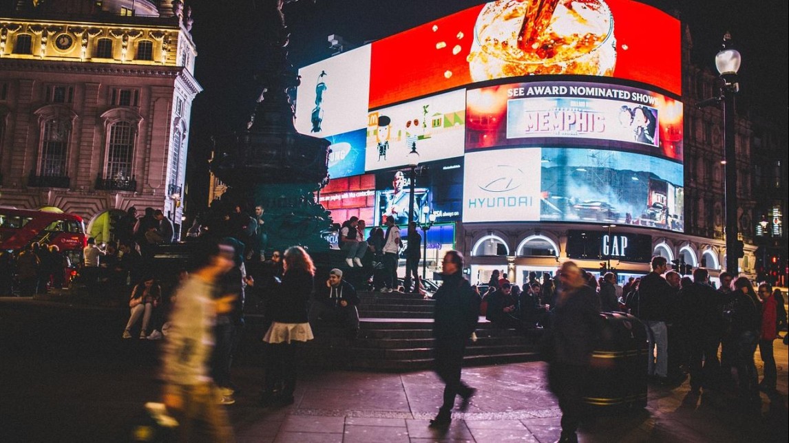Piccadilly Circus by night