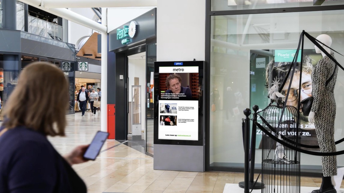 Nieuws van Metro op digitaal scherm Global