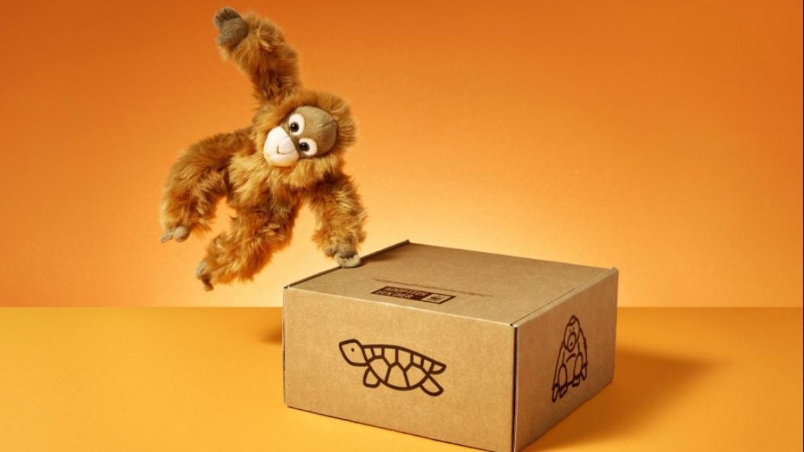 Bij het WWF kun je aapjes adopteren.