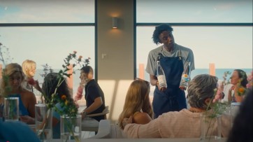 Appie Mussa op de bres voor 'lokaal water' in de horeca (en meer campagnes)