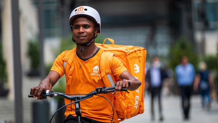 Oranje in de straat