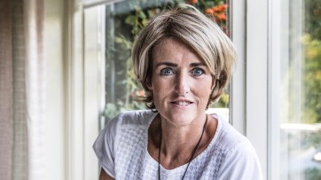 Christel van den Hazel (Persgroep) overleden