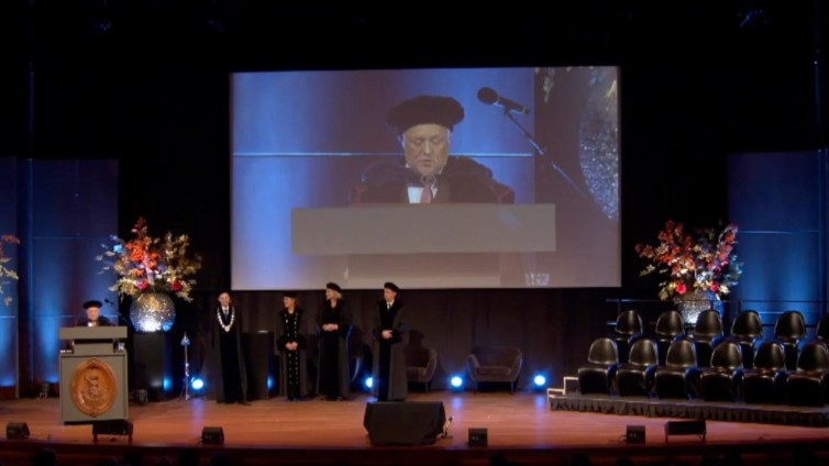 Viroloog Marc van Ranst spreekt na aanvaarding eredoctoraat VU