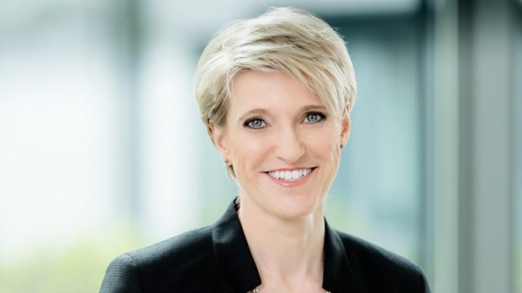 Susanne Aigner Discovery Is Hyper connected Geworden susanne-aigner-discovery-is-hyper-connected-geworden