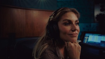 Roxeanne Hazes laat met 'Nooit voorbij' horen hoe COPD écht klinkt 