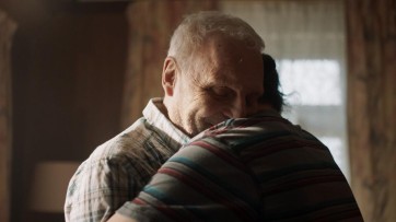 Plus verder op emo-lijn met warme band tussen lieve opa en zorgzame kleinzoon